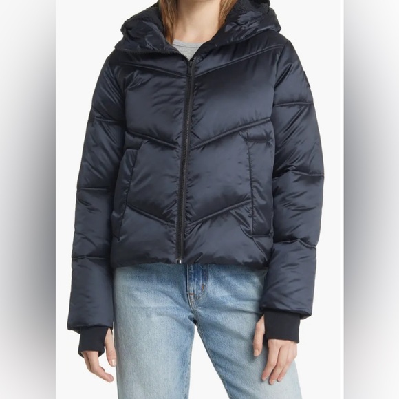 UGG RONNEY CROPPED PUFFER JACKET - Picture 4 of 5